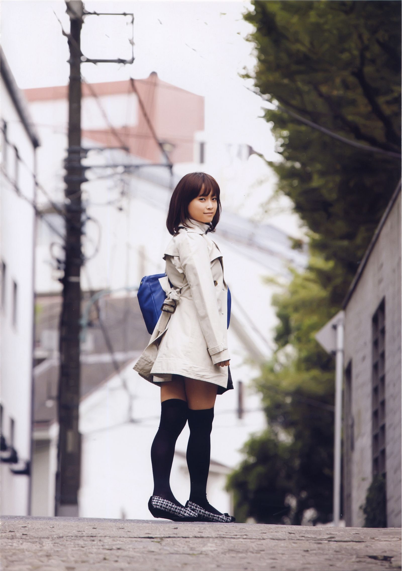 Kamei Eri 亀井絵里 – [thanks] 写真集 [PB美女写真集]